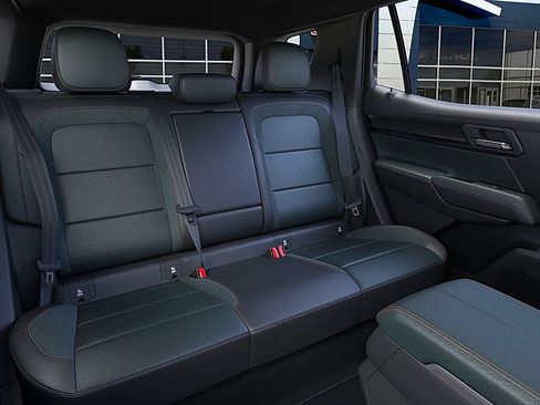 New 2027 GMC Terrain AT4 w/ Technology Package II AWD/4WD image 17