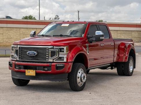 Certified 2022 Ford F450 Platinum w/ FX4 Off-Road Package AWD/4WD image 4