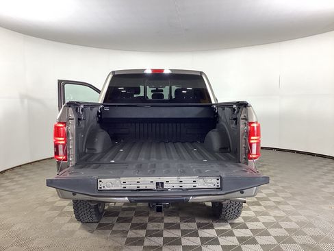 Used 2018 Ford F150 King Ranch w/ Equipment Group 601A Luxury AWD/4WD image 32