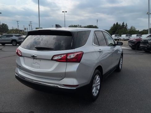 Used 2020 Chevrolet Equinox LT w/ Driver Convenience Package FWD image 6