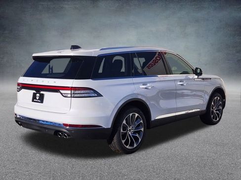 New 2026 Lincoln Aviator Reserve w/ Luxury Package image 7