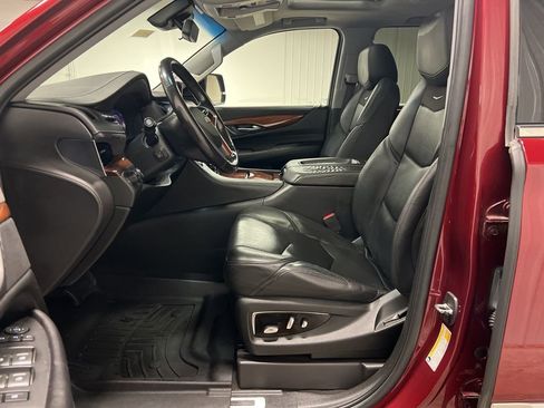 Used 2018 Cadillac Escalade ESV Premium Luxury image 9