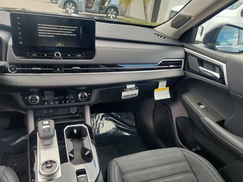 New 2025 Mitsubishi Outlander SE image 20