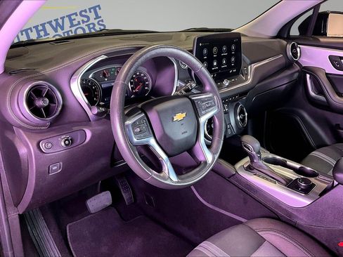 Used 2023 Chevrolet Blazer LT FWD image 17