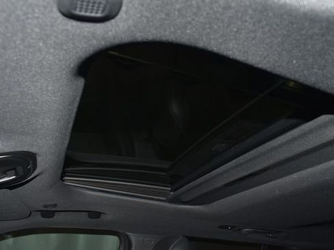 New 2025 Jeep Grand Cherokee Altitude image 12