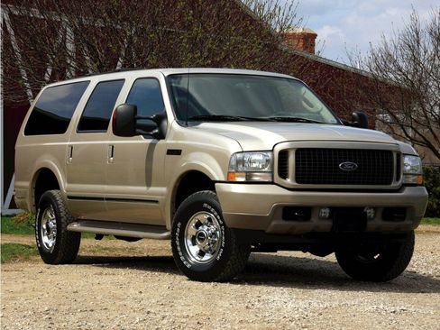 Used 2004 Ford Excursion Limited AWD/4WD image 1