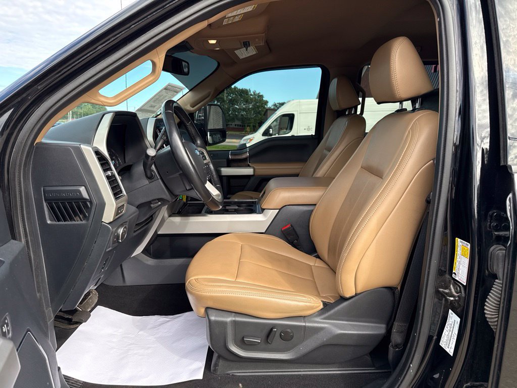 Used 2022 Ford F350 Lariat w/ Chrome Package AWD/4WD image 23