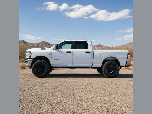 Used 2024 RAM 2500 Big Horn AWD/4WD image 6