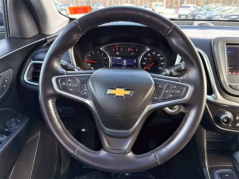 Used 2022 Chevrolet Equinox LT image 24