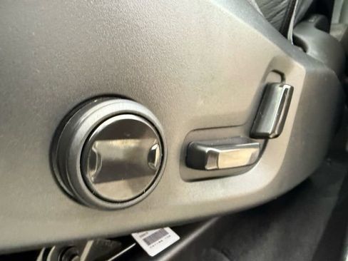 Used 2024 Volvo XC90 B6 Plus w/ Protection Package Premier image 17