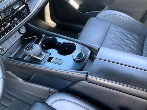 Used 2023 Nissan Rogue Platinum w/ Platinum Premium Package image 16