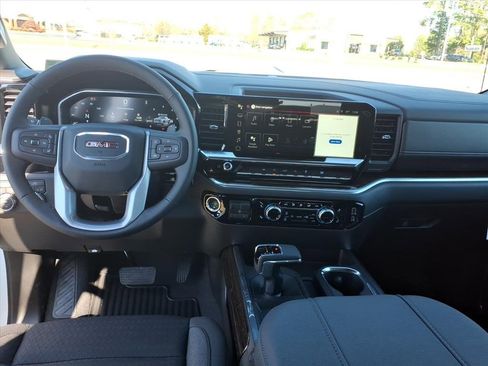 New 2026 GMC Sierra 1500 Elevation image 16