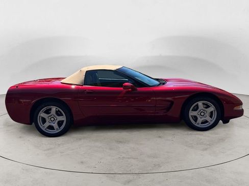 Used 1999 Chevrolet Corvette Convertible RWD image 6