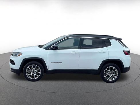 Used 2025 Jeep Compass Limited AWD/4WD image 8