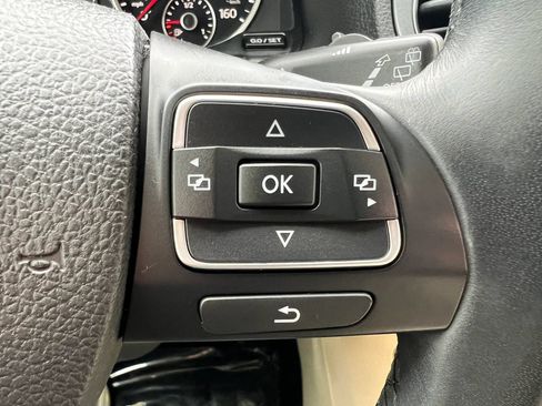 Used 2016 Volkswagen Tiguan S FWD image 16