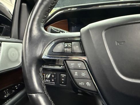Used 2022 Lincoln Navigator Reserve w/ Equipment Group 201A image 16