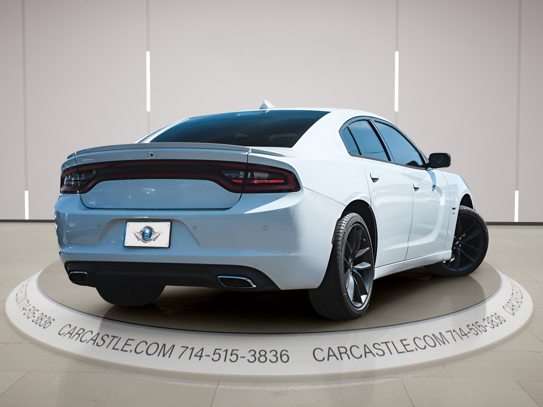Used 2018 Dodge Charger R/T RWD image 5