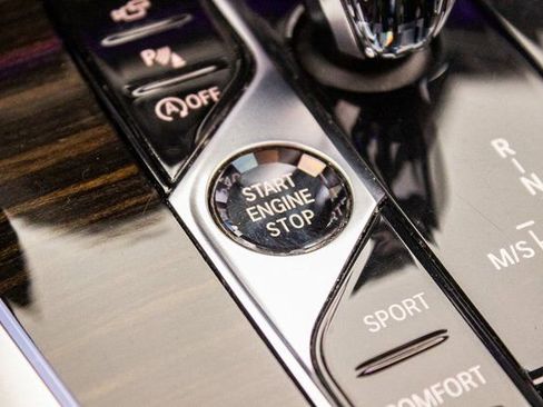 Used 2019 BMW X7 xDrive50i w/ Executive Package image 31