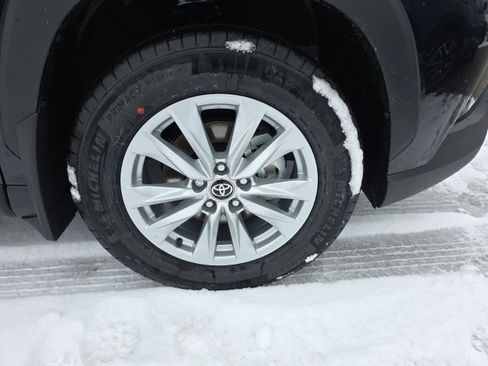 New 2026 Toyota Corolla Cross LE image 11