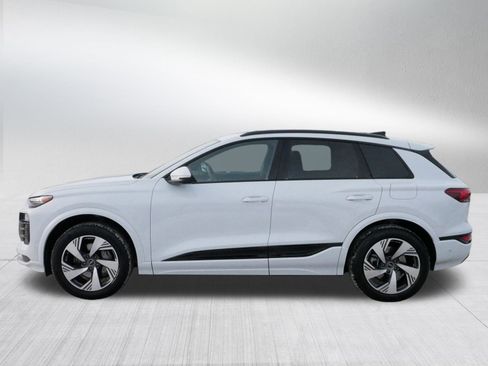 Used 2025 Audi Q6 e-tron Premium Plus w/ Premium Plus image 4