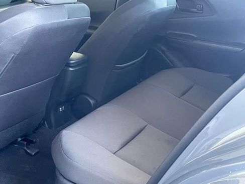 Used 2025 Toyota Prius LE FWD image 16