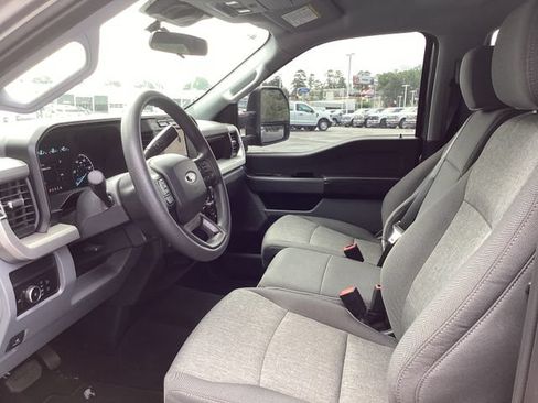 Used 2024 Ford F250 XL w/ STX Appearance Package AWD/4WD image 4