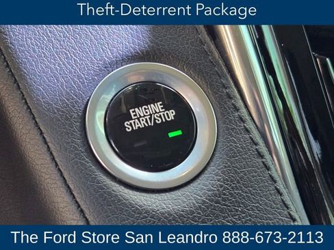 Used 2018 Cadillac Escalade Luxury AWD/4WD image 24