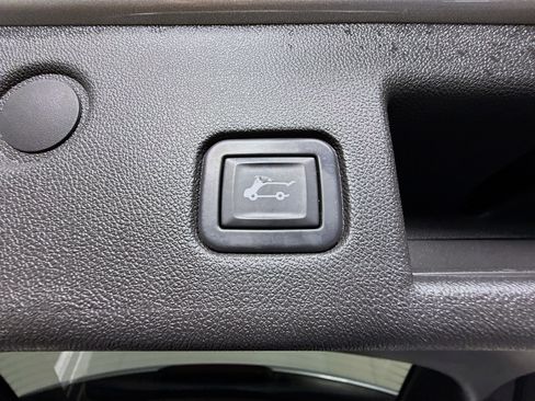 Used 2020 Chevrolet Equinox Premier AWD/4WD image 41