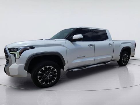 Used 2023 Toyota Tundra Limited AWD/4WD image 4