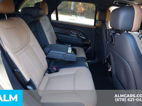 Used 2023 Land Rover Range Rover Sport SE Dynamic image 24