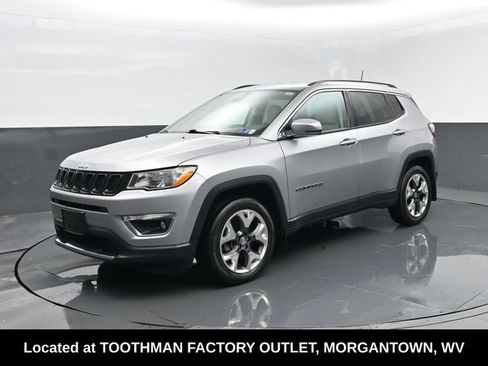 Used 2019 Jeep Compass Limited AWD/4WD image 2