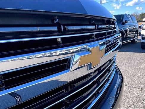 Used 2022 Chevrolet Tahoe LT w/ LT Signature Plus Package AWD/4WD image 34