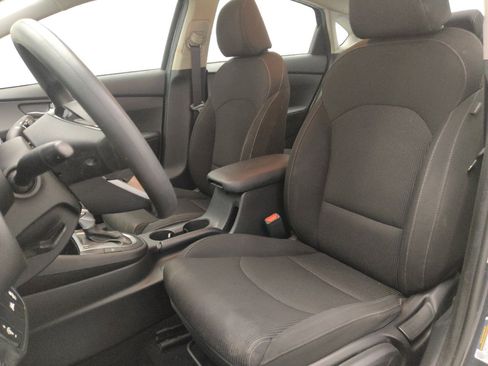 Used 2020 Kia Forte LXS image 17