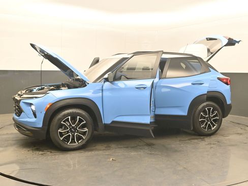 Used 2024 Chevrolet TrailBlazer ACTIV w/ Convenience Package FWD image 42