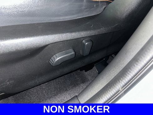 Used 2020 Subaru Crosstrek 2.0i Limited w/ Moonroof Package w/Navigation image 22