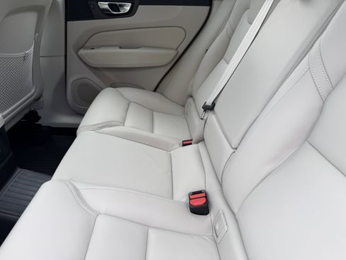 Certified 2025 Volvo XC60 T8 Ultra w/ Protection Package image 17