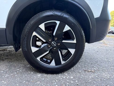 Used 2026 Nissan Kicks SV w/ Cold Weather Package AWD/4WD image 29