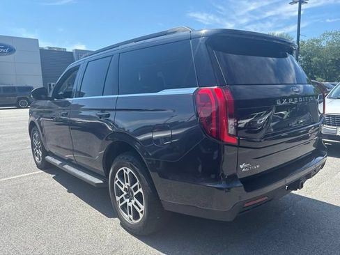 Used 2025 Ford Expedition Active AWD/4WD image 7