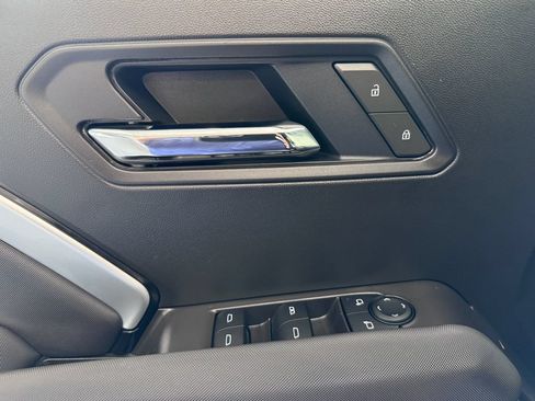 Certified 2025 Chevrolet Colorado Z71 AWD/4WD image 26