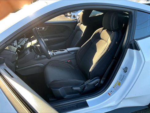 Used 2025 Ford Mustang GT RWD image 26