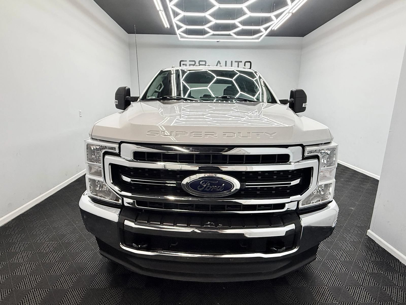 Used 2020 Ford F250 XL w/ Power Equipment Group AWD/4WD image 2
