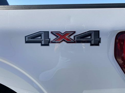 Used 2021 Ford F150 Lariat w/ Equipment Group 501A Mid image 8