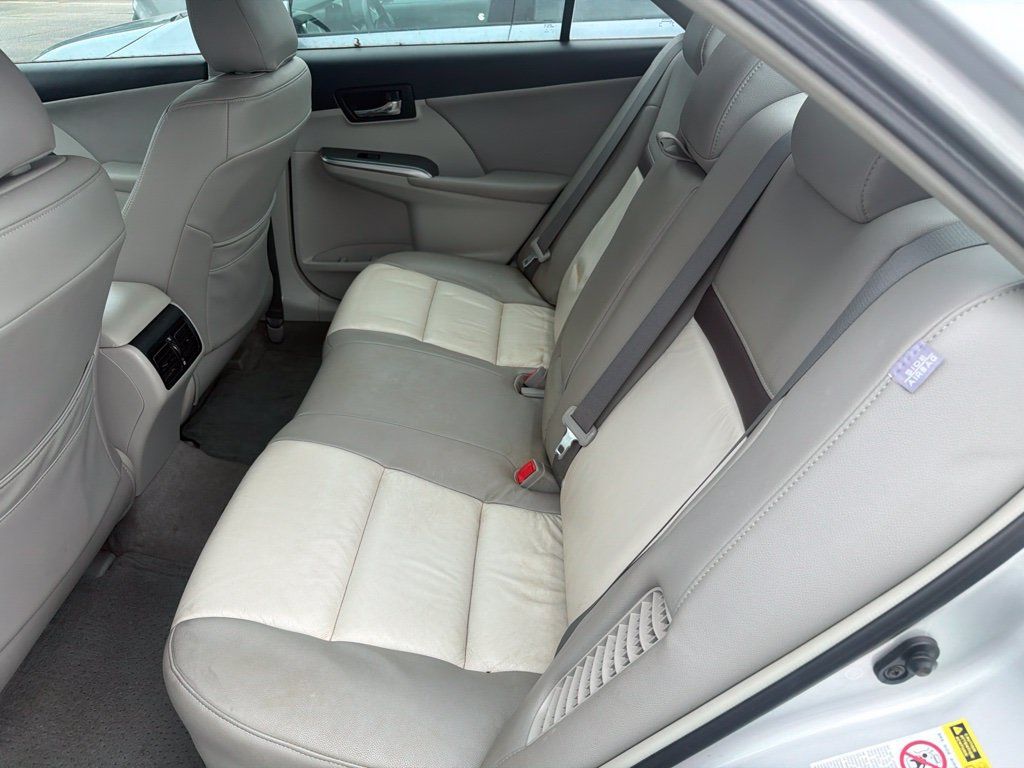 Used 2012 Toyota Camry XLE FWD image 10