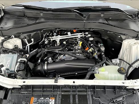 New 2026 Ford Explorer Active w/ Active Comfort Package image 12