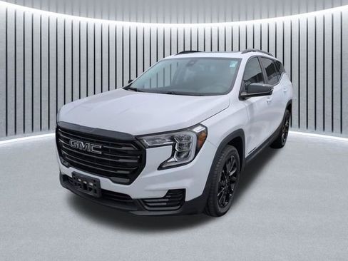 Used 2023 GMC Terrain SLE w/ Driver Convenience Package AWD/4WD image 14