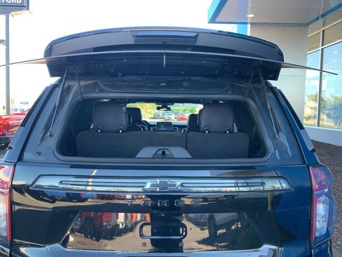 Used 2022 Chevrolet Tahoe RST w/ Luxury Package image 17