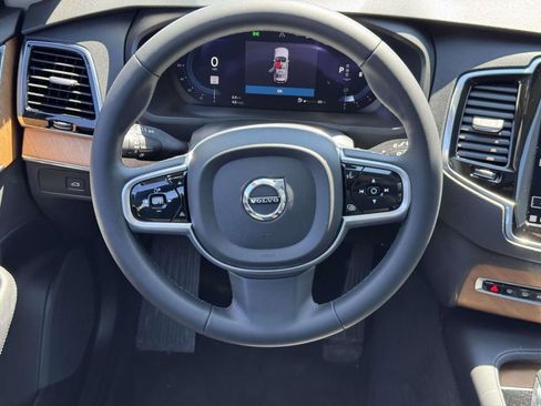 Certified 2023 Volvo XC90 B6 Plus AWD/4WD image 15