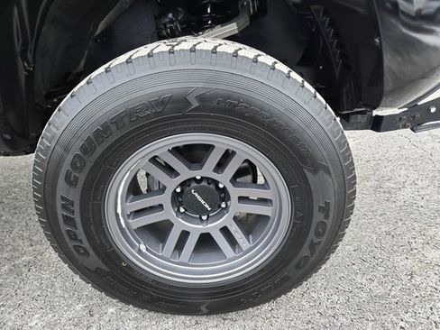 Used 2023 Toyota Tacoma SR image 42