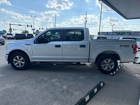 Used 2019 Ford F150 XL w/ Equipment Group 101A Mid RWD image 3