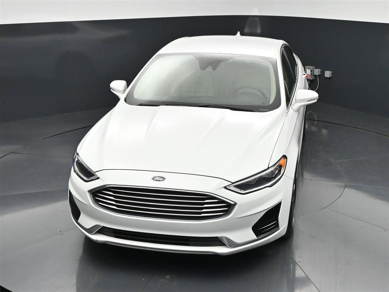 Used 2020 Ford Fusion SEL FWD image 20